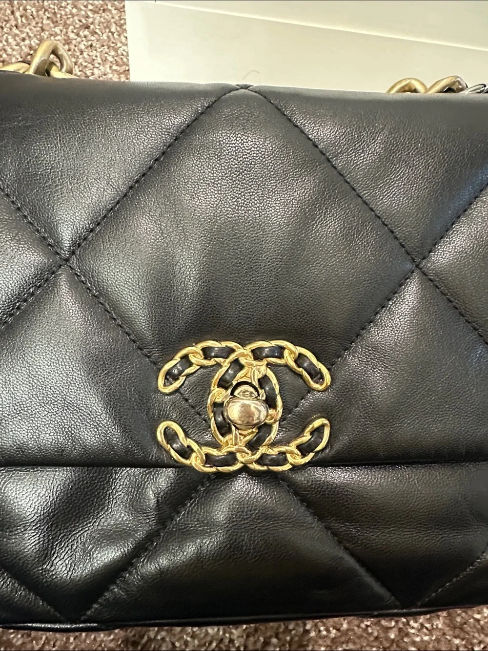 Chanel 19 small goatskin